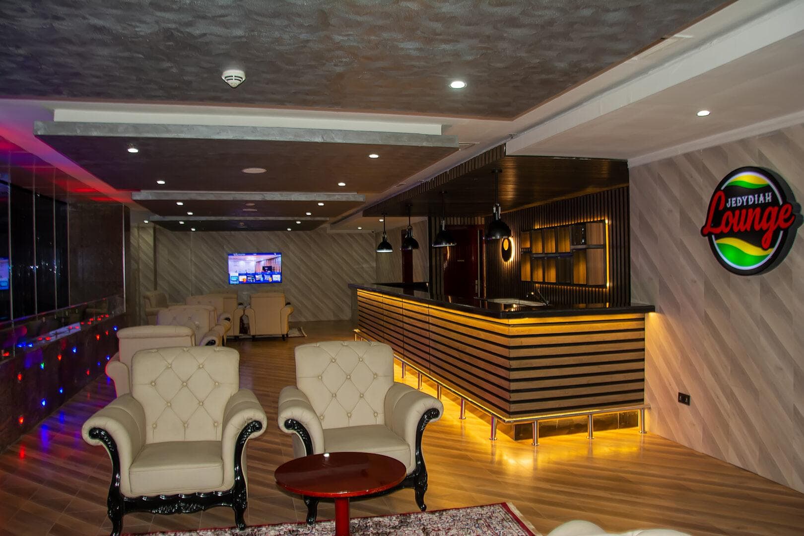 Jedidiah Lounge 1