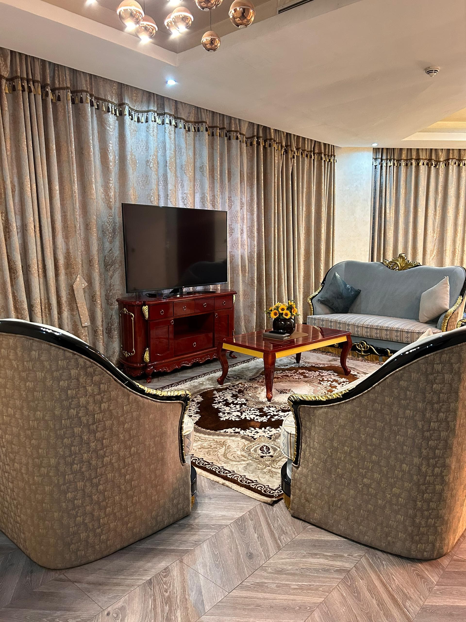 Presidential Suite II